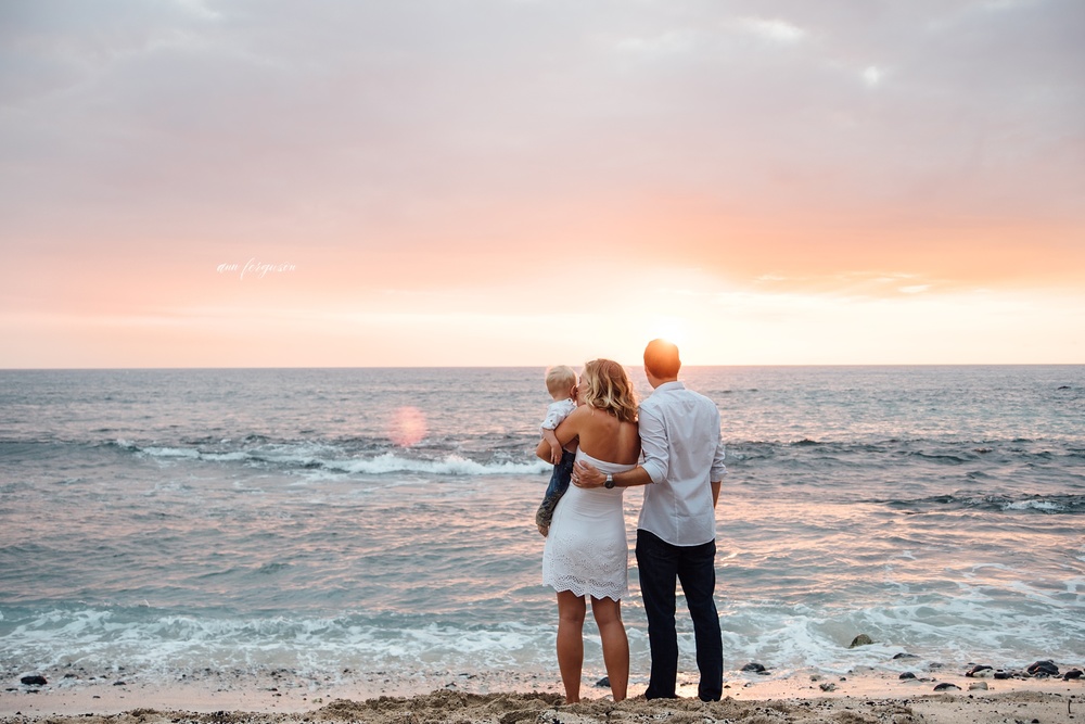 Golden and Vibrant sunset for Family session in Kukio beach 