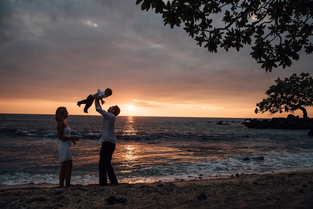 Sunset Kukio Family session captured by Ann Ferguson Photography