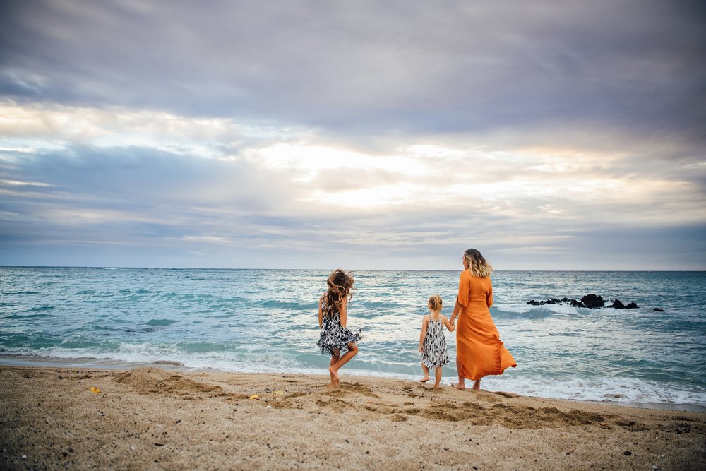 stunning sunset at this waikoloa family photography session
