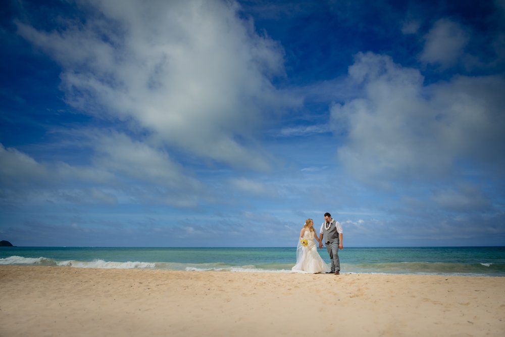 Hawaii Destination Wedding captured by Ann Ferguson