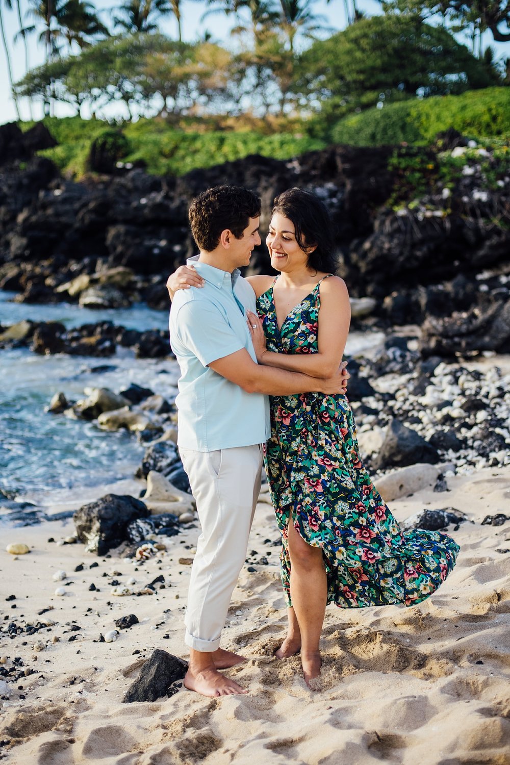 Sweet couple on a Kona beach