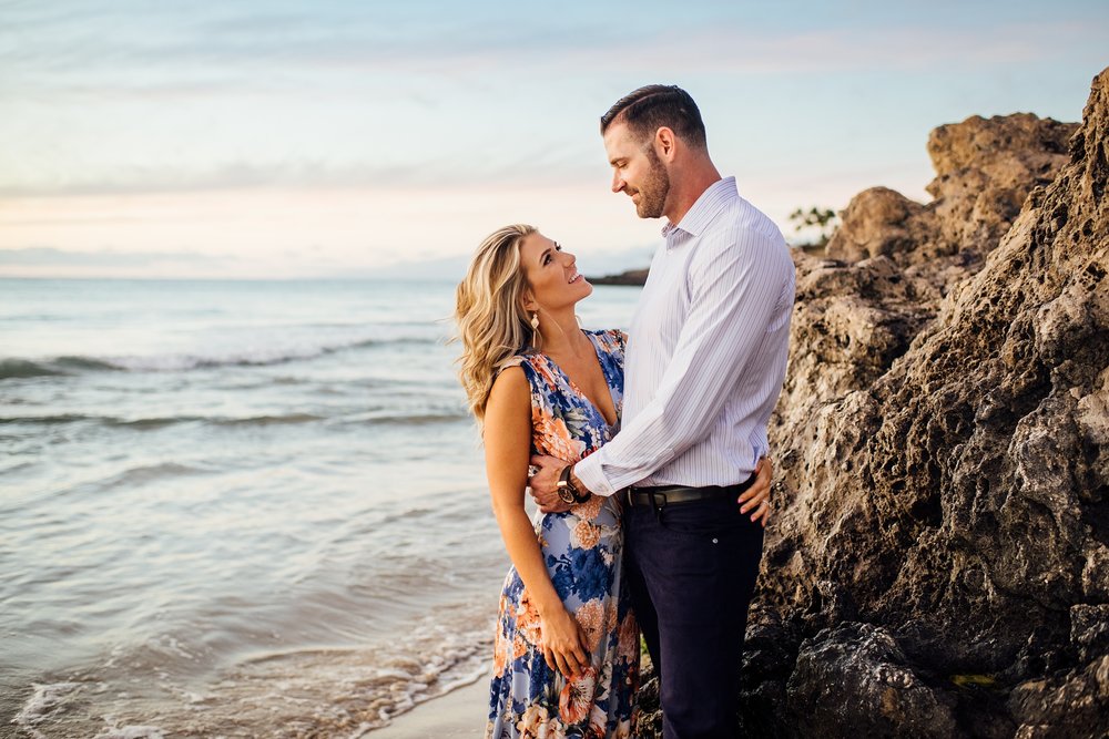 beach and ocean engagement photography in kona hawaii