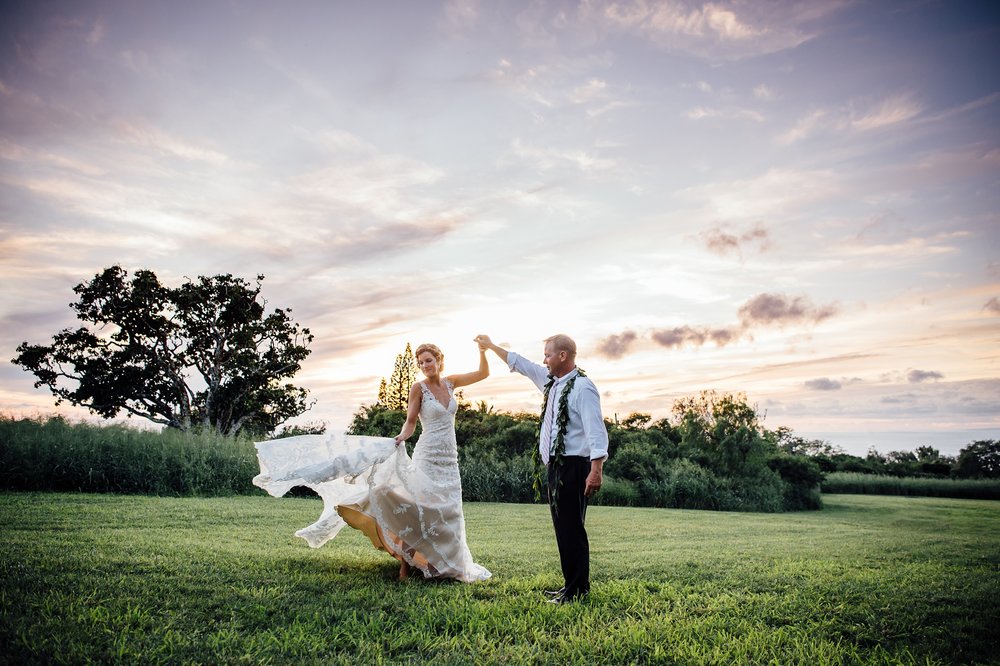 bride and groom dance at sunset, hawaii wedding photographer