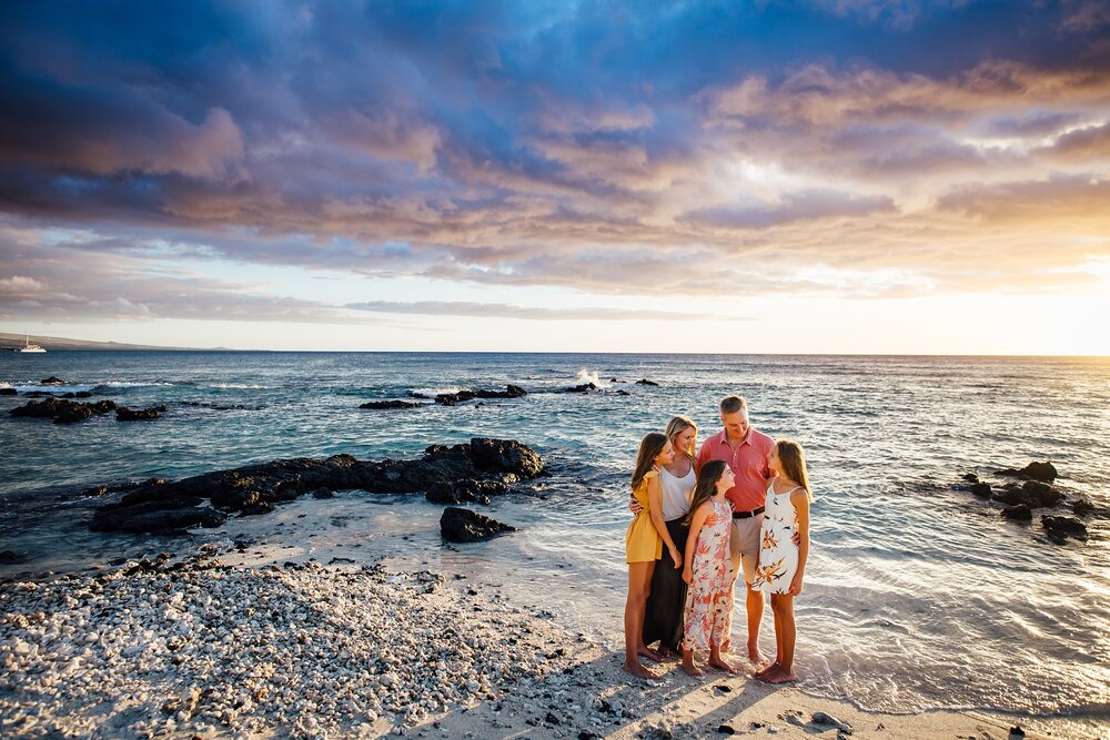 Stunning sunset at family session in Waikoloa Big Island 