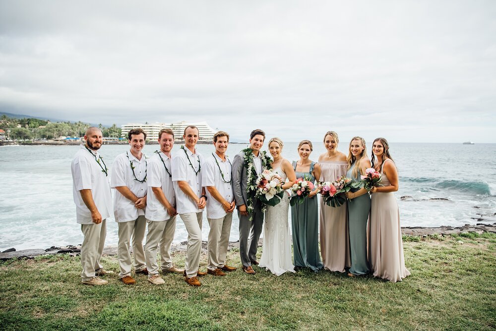 best hawaii wedding party