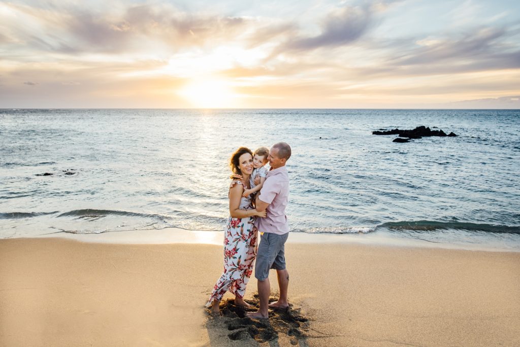 beautiful Hawaii sunset family session by Big Island photographer
