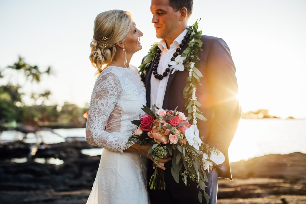 golden sunset photos at this destination wedding in Hawaii
