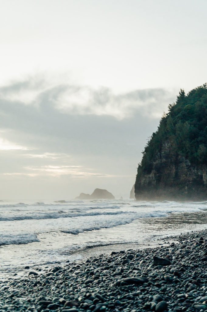 magical view at the Pololu Valley beach