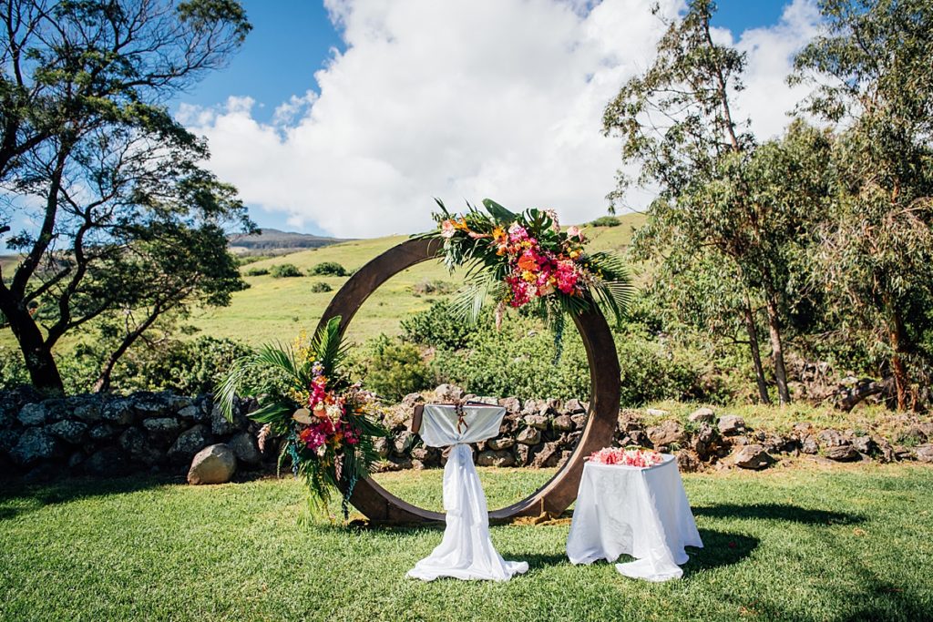 lovely wedding ceremony set up in Hawaii 