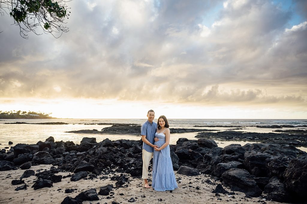 beautiful photo of the couple during sunset by Hawaii photographer