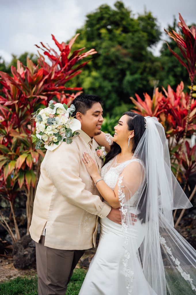 sweet moments of the newlyweds on the Big Island