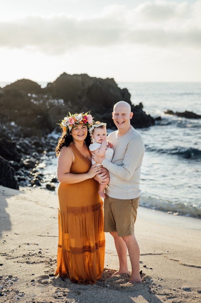 happy family photo in Hawaii at the beach