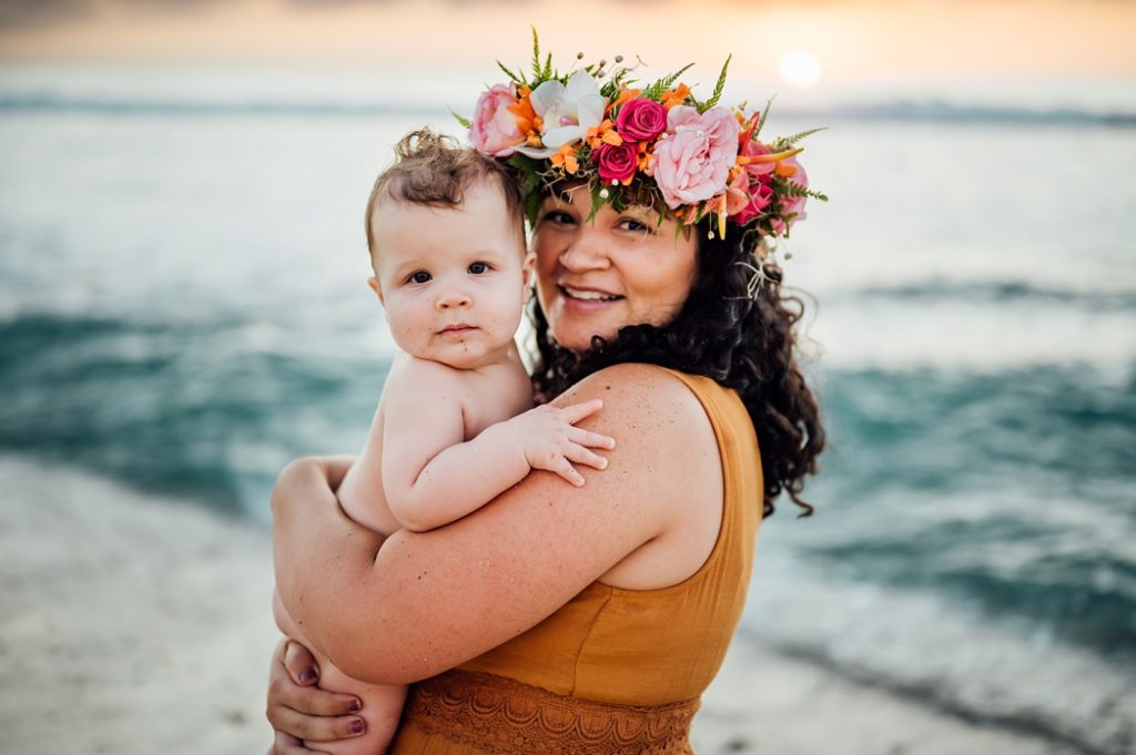beautiful photo of mom and her baby at Hawaii beach