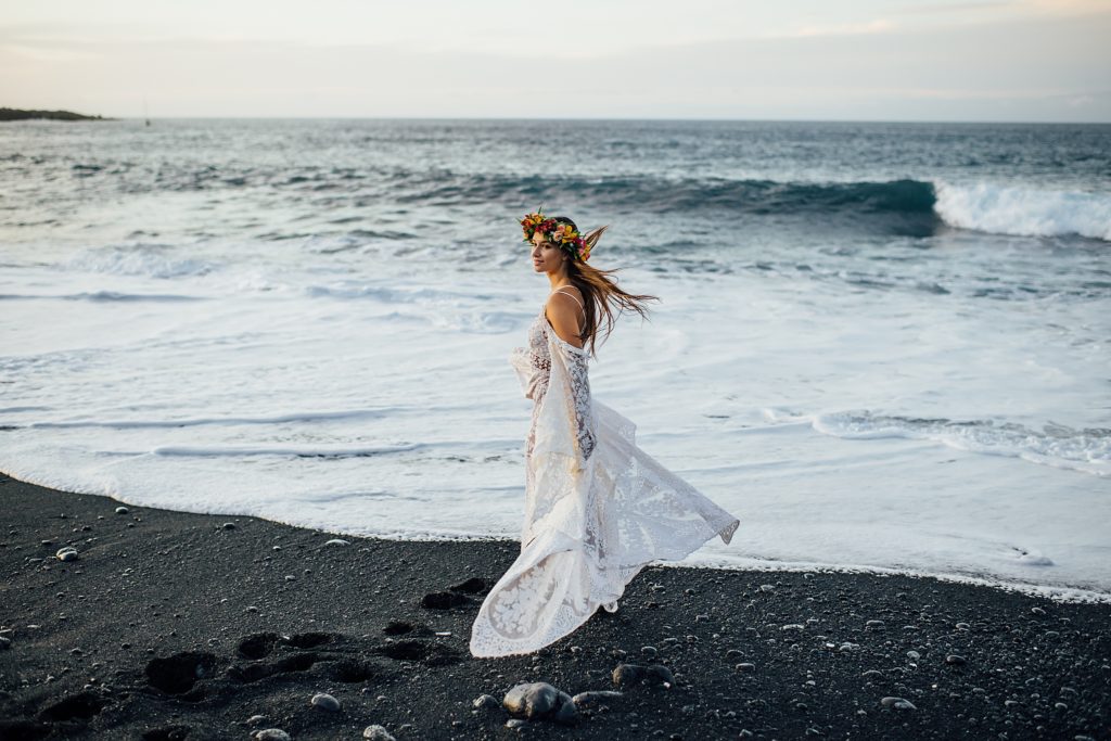 stunning bride during her Hawaii elopement
