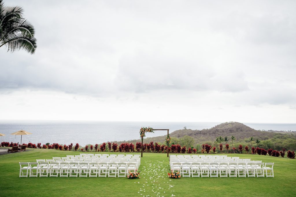 Hawaii wedding ceremony set-up