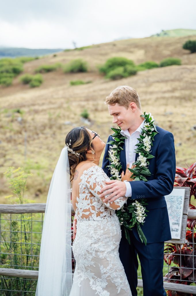 couple looking at each other in Hawaii after their first look 