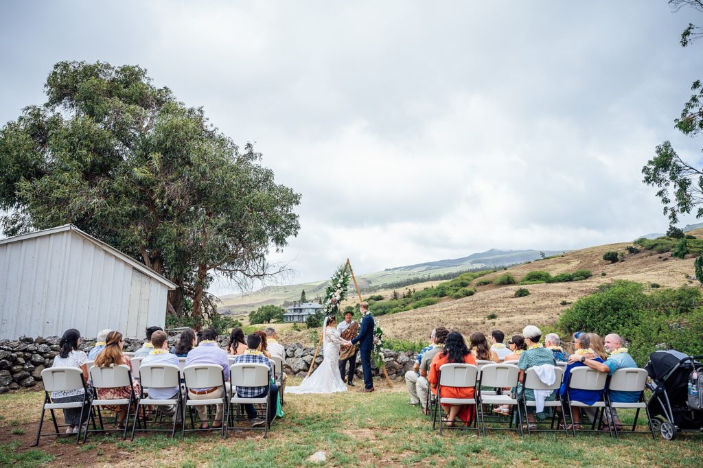 Hawaii wedding ceremony at Anna Ranch