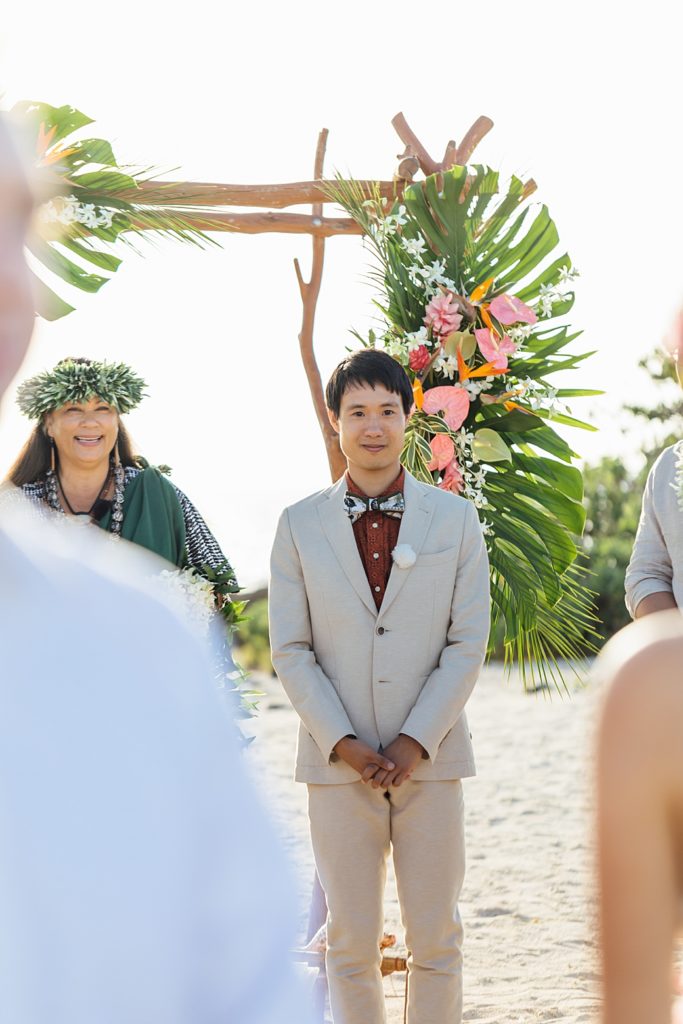 groom waiting for his bride during their Kona wedding